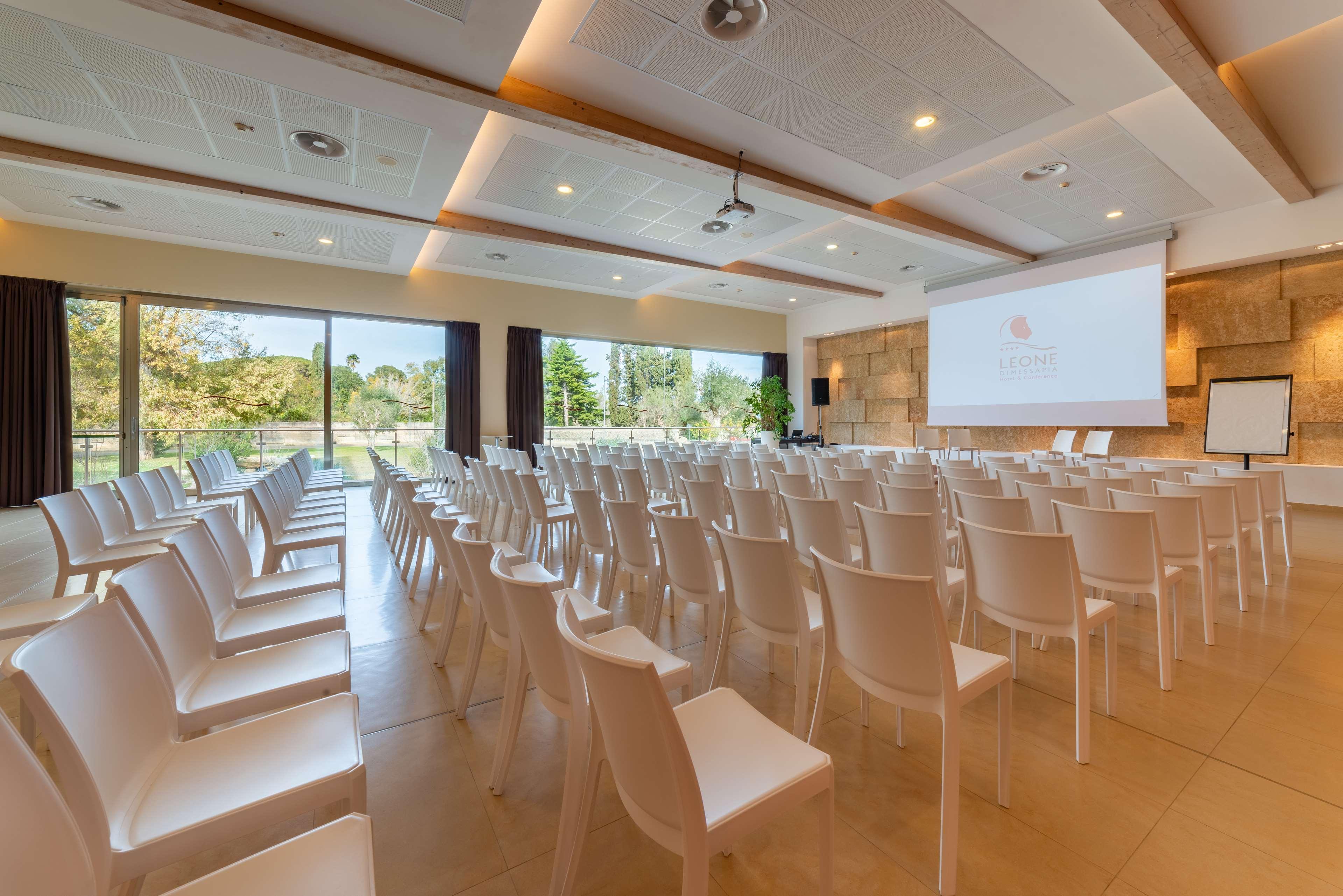 Hotel Western Leone Di Messapia & Conference