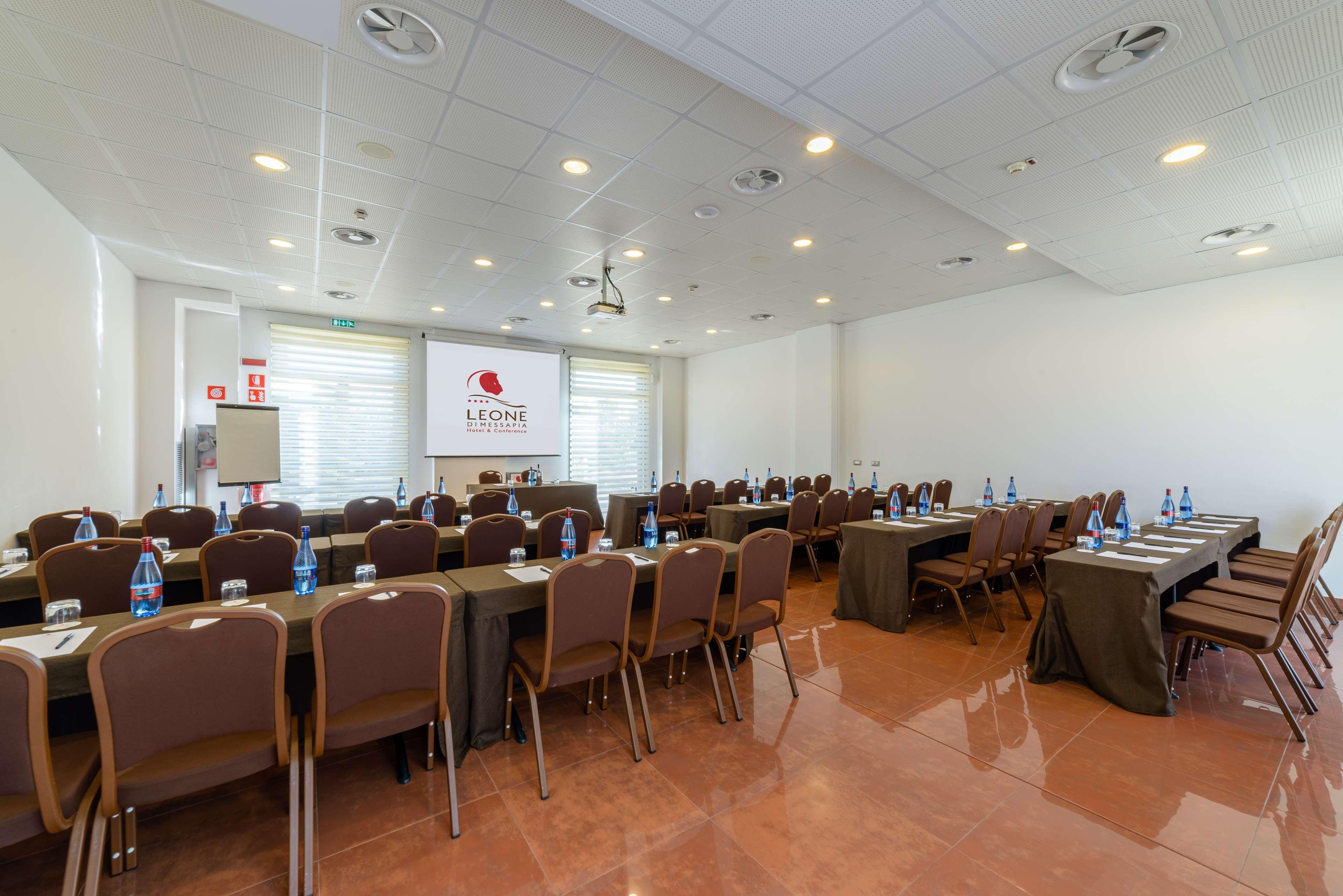 Western Leone Di Messapia & Conference 4*