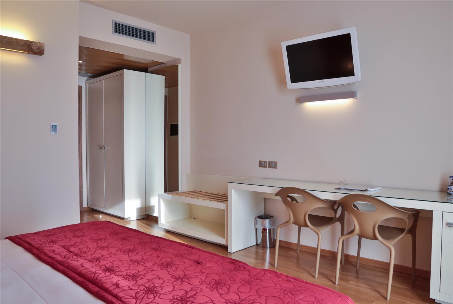 Western Leone Di Messapia & Conference 4* Lecce