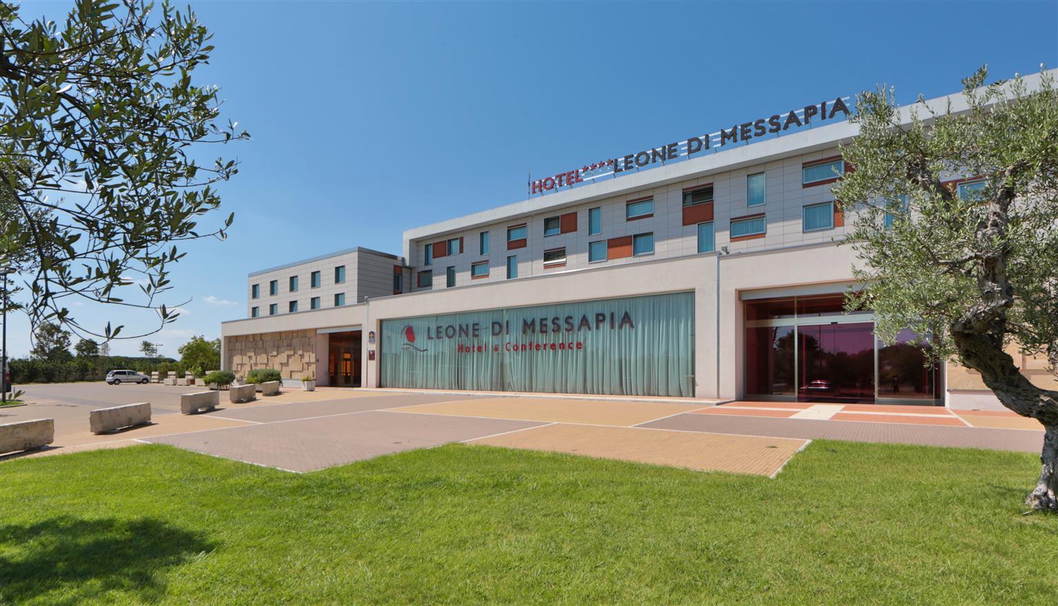 Western Leone Di Messapia & Conference Hotel 4*
